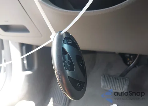 2024 Hyundai Elantra Sel z USA, uszkodzony, nr VIN KMHLS4DG2RU665943